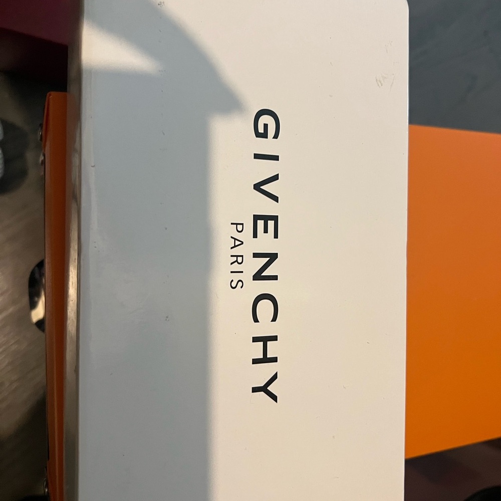 Givenchy Zip Around Large Wallet - image 6